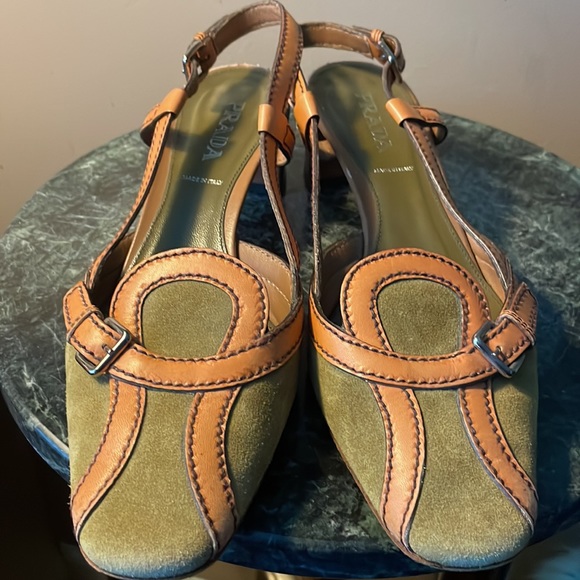 Vintage Prada Sling Back Tan and Olive Size 37 1/2 - Picture 3 of 11